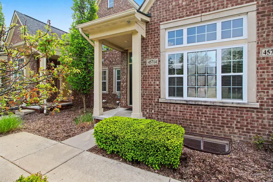 45714 S Stonewood Road, Canton, MI 48187 - #3