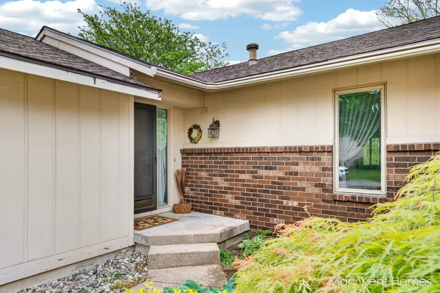 4248 Walnut Hills Lane Se #Unit 65, Grand Rapids, MI 49512 - #3