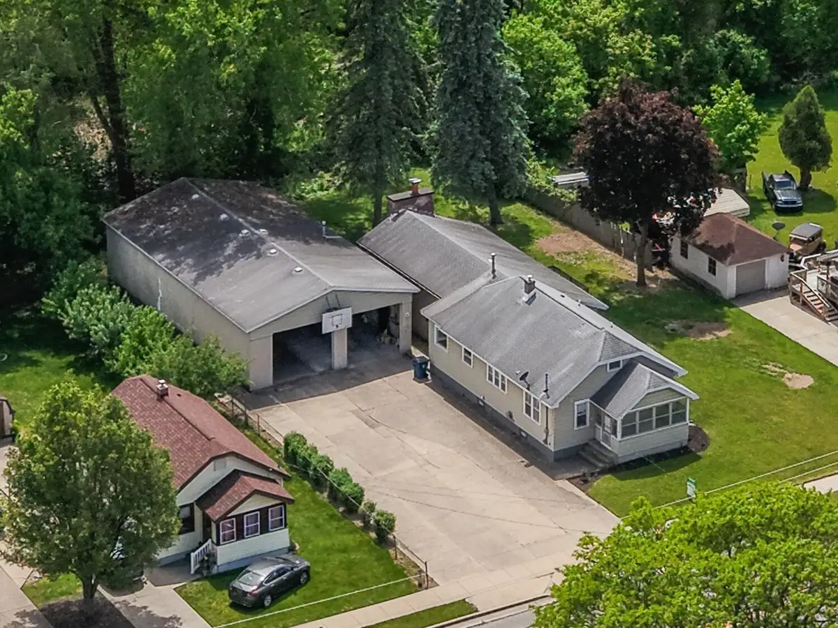 2524 Prairie Street Sw, Wyoming, MI 49519 - #1