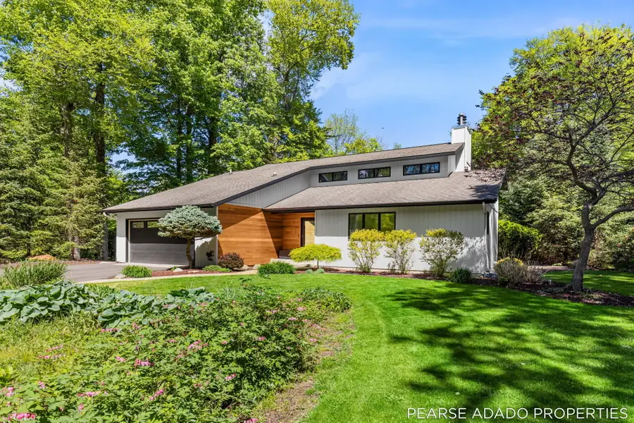 14048 Windemere Drive Nw, Grand Rapids, MI 49534 - #2