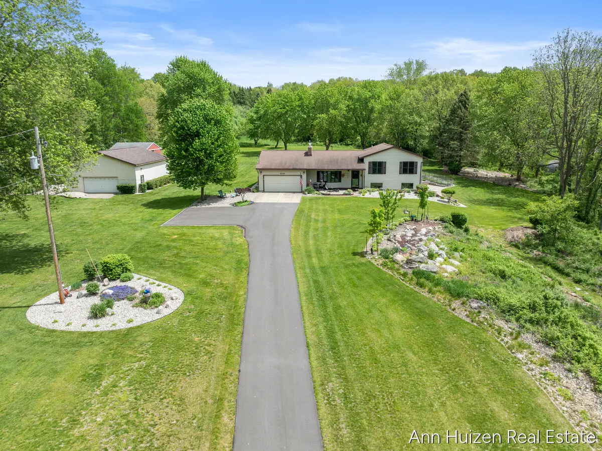 6240 Sunfish Lake Avenue Ne, Rockford, MI 49341 - #1