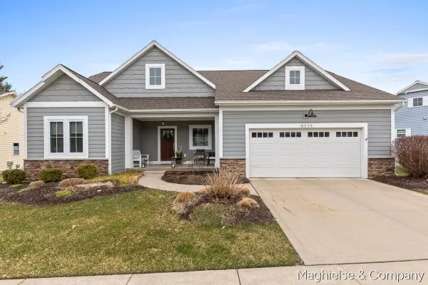 8374 Rose Ridge Drive, Rockford, MI 49341