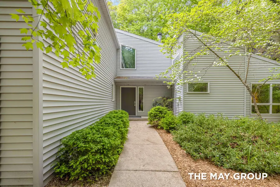 1655 Kitzbuhl Court Se, Grand Rapids, MI 49546 - #2