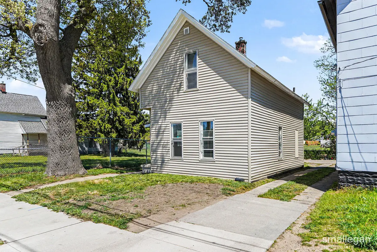 1316 Sanford Street, Muskegon, MI 49441 - #1