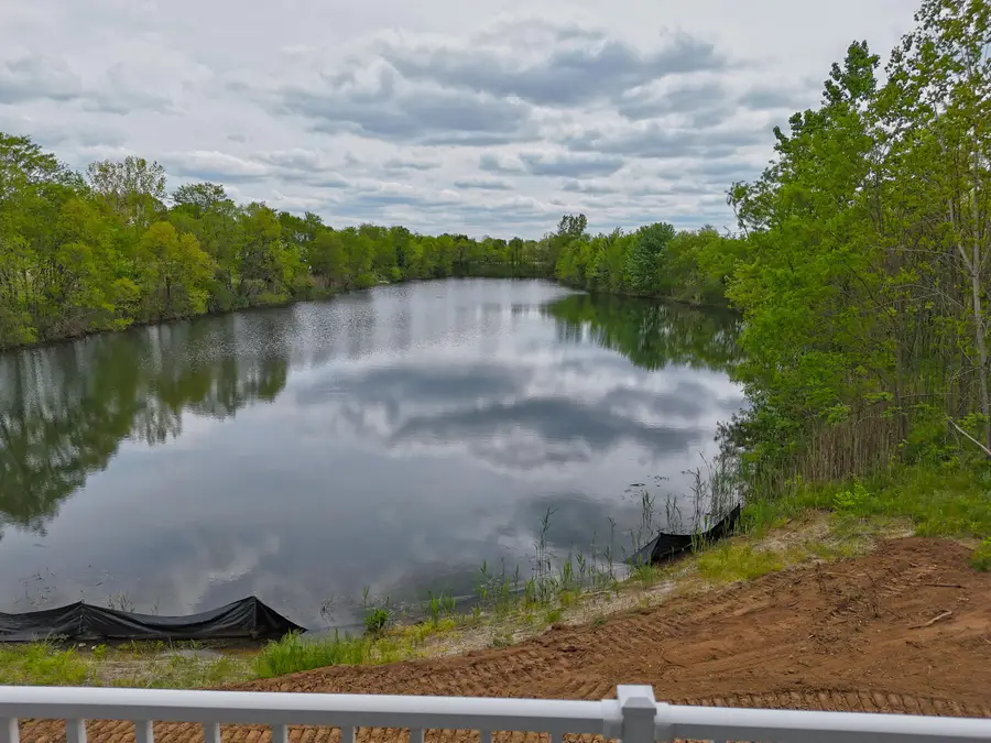 70055 Ashley Drive, Edwardsburg, MI 49112 - #2