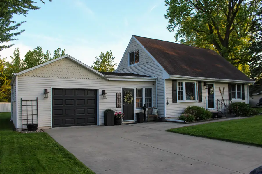 22555 Diamond Cove Street, Cassopolis, MI 49031 - #2