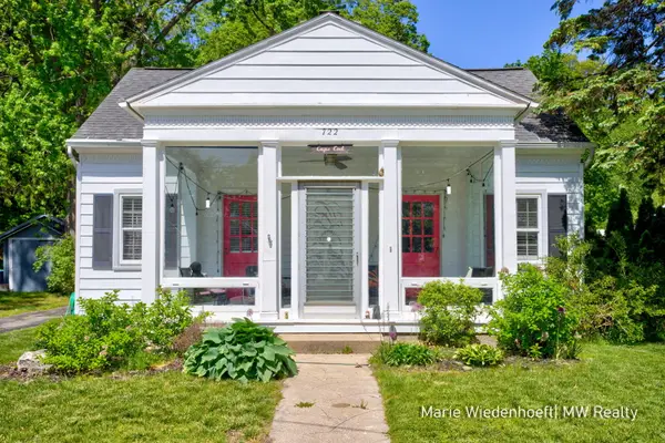 722 Lake Street, Saugatuck, MI 49453