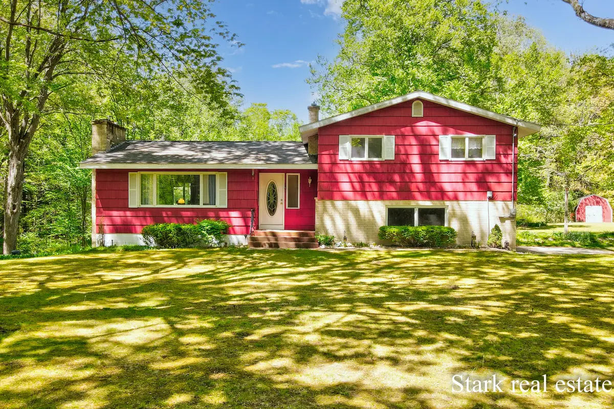 2816 E Mount Garfield Road, Muskegon, MI 49444 - #1