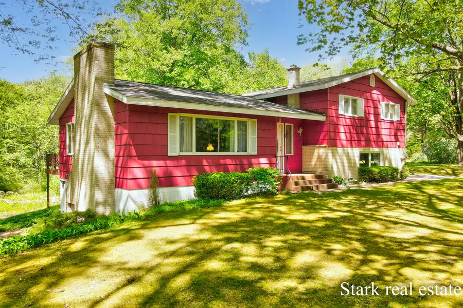 2816 E Mount Garfield Road, Muskegon, MI 49444 - #2