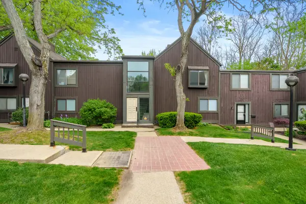 150 Carberry Hill Court #D, Kalamazoo, MI 49006