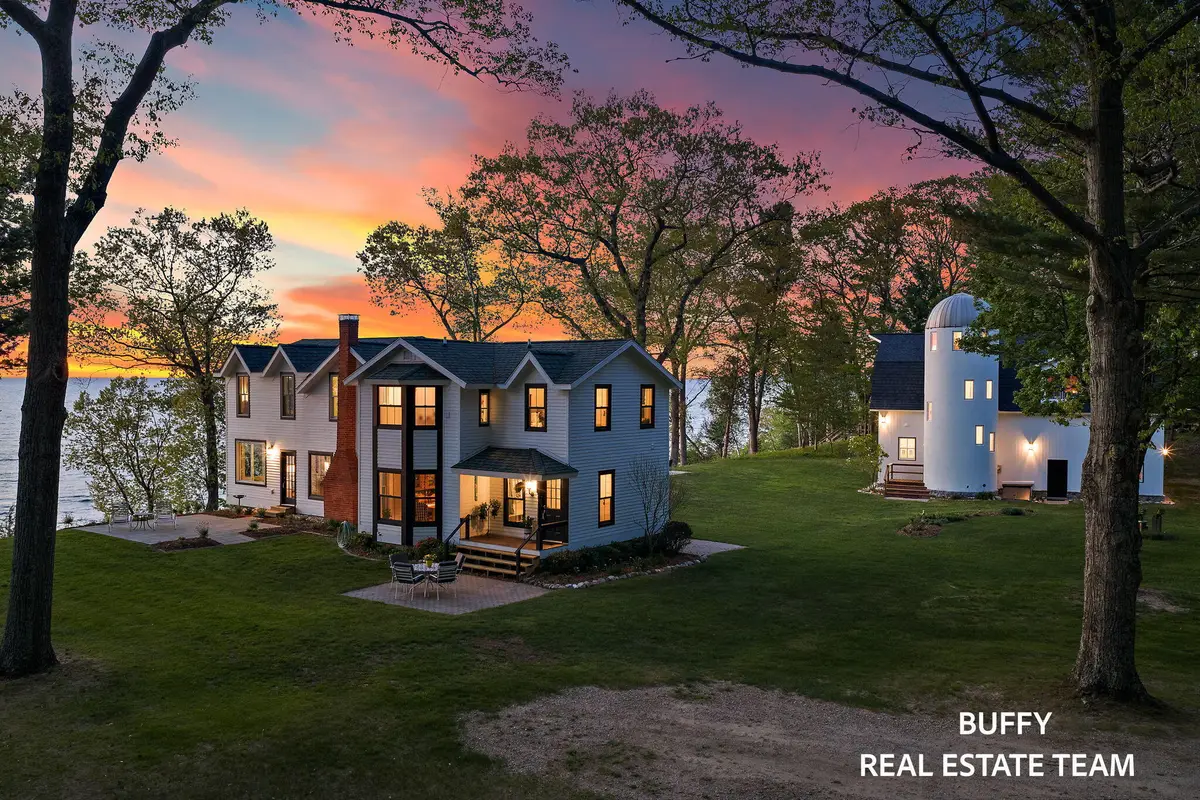 8282 W Harrison Road, Mears, MI 49436 - #1
