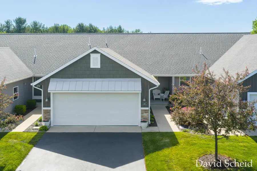 8107 Byron Creek Drive Sw, Byron Center, MI 49315 - #2