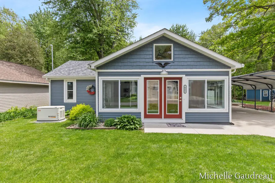 621 Eagle Point Road, Lake Odessa, MI 48849 - #2