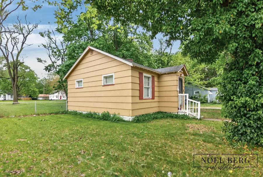 3300 8th Street, Muskegon, MI 49444 - #3