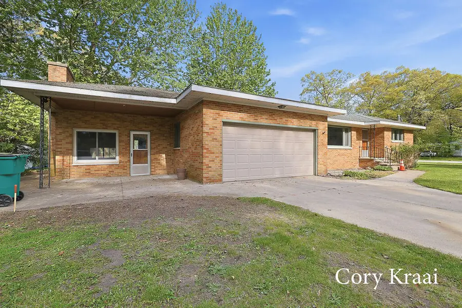 205 S Buys Road, Muskegon, MI 49445 - #2