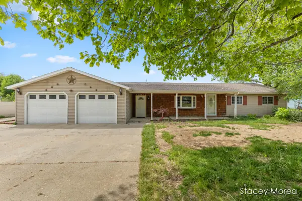 1910 Waterview Way, Crystal, MI 48818