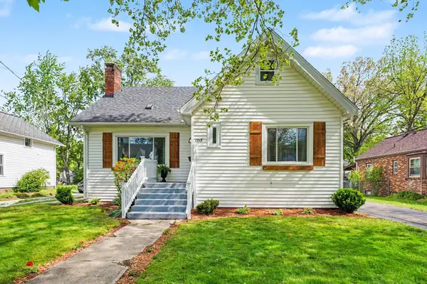 1215 Cambridge Drive, Kalamazoo, MI 49001
