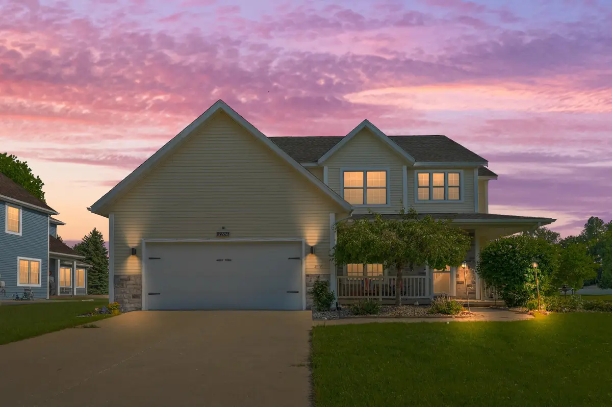 2106 Halsted Drive, Stevensville, MI 49127 - #1