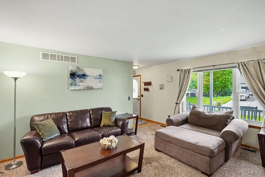2422 Par Court, Howell, MI 48843 - #2