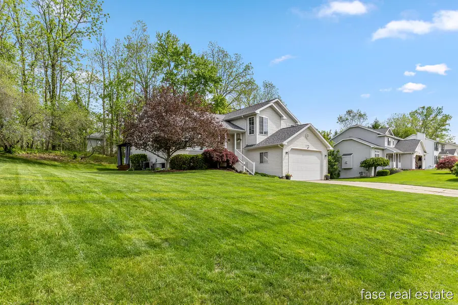 2796 Bryanwood Drive Nw, Grand Rapids, MI 49544 - #2