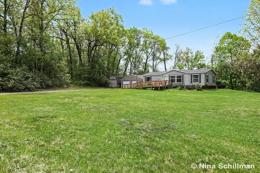 12150 Woodland Park Drive Ne, Belding, MI 48809 - #3