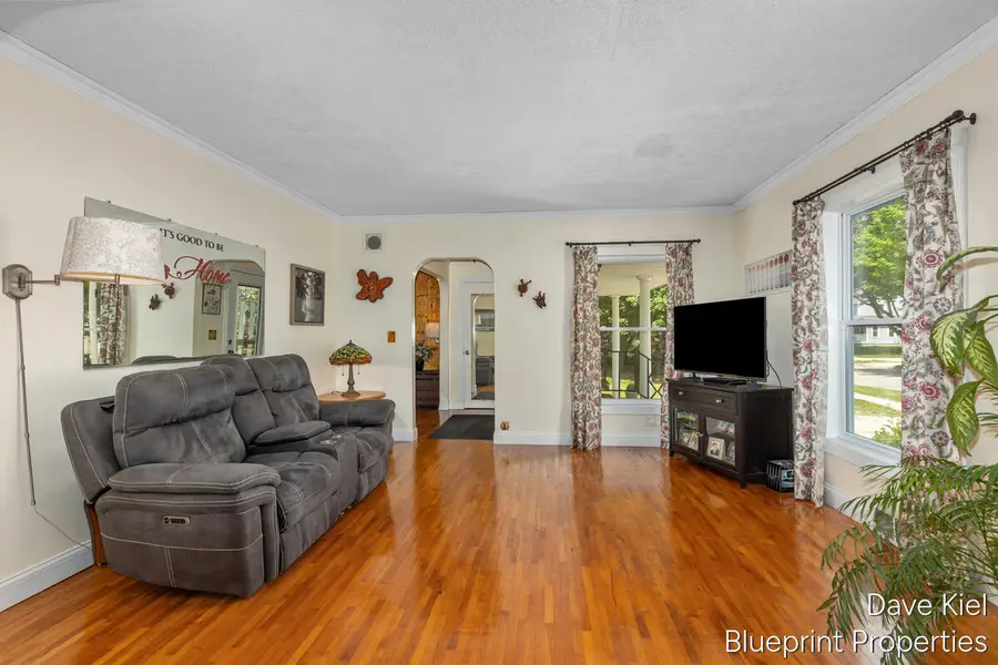 312 Russell Street, Middleville, MI 49333 - #2