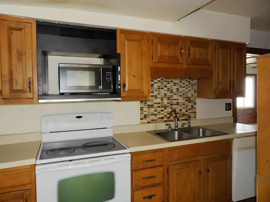 835 Woodland Beach, Battle Creek, MI 49014 - #2