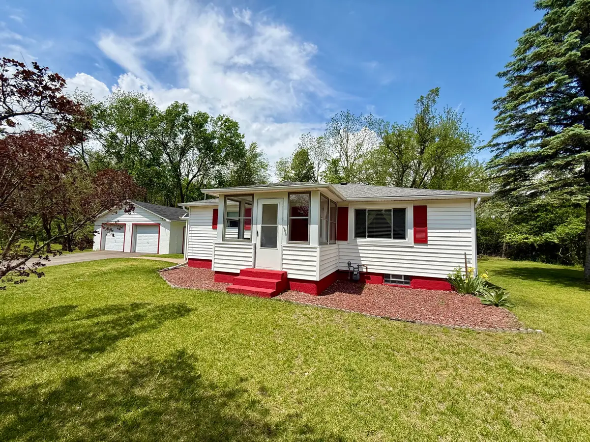 1 Lo Presto Avenue, Hillsdale, MI 49242 - #1