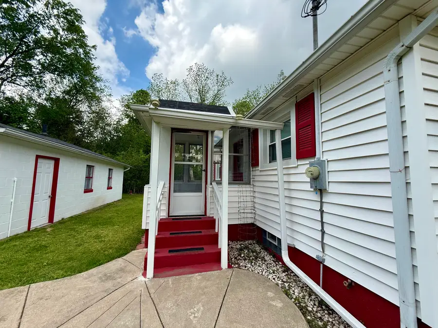 1 Lo Presto Avenue, Hillsdale, MI 49242 - #3