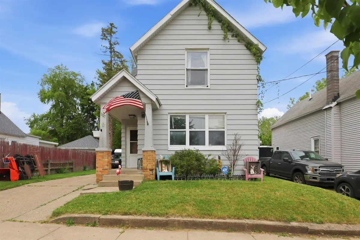 1121 Crosby Street Nw, Grand Rapids, MI 49504 - #1