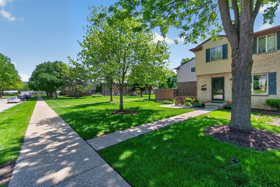 141 Sheffield Drive, Saline, MI 48176 - #2
