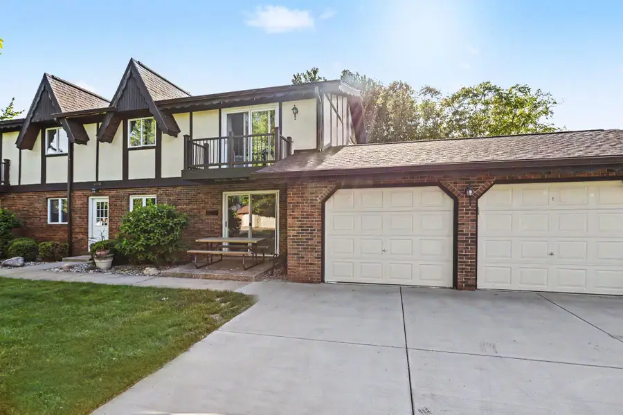 5410 Country Aire Drive #14, Coloma, MI 49038 - #3