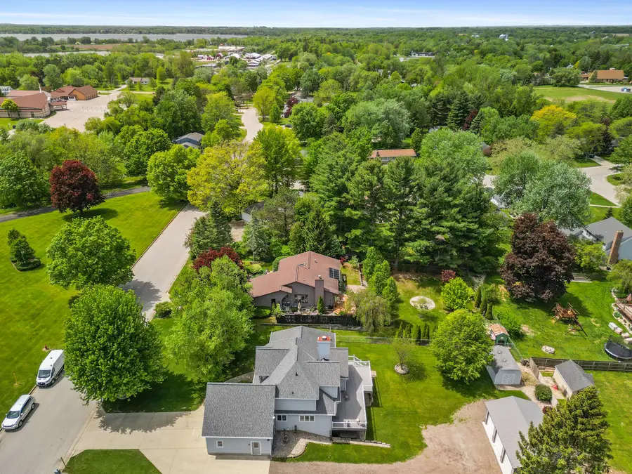 607 Apache Drive, Fremont, MI 49412 - #3