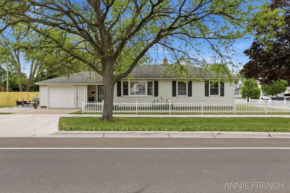 510 Van Raalte Avenue, Holland, MI 49423 - #1