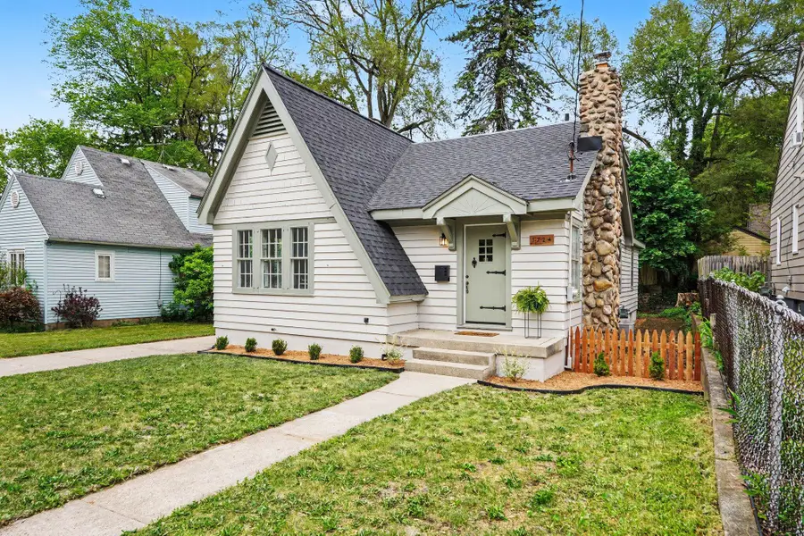 1724 Rossman Avenue Se, Grand Rapids, MI 49507 - #2