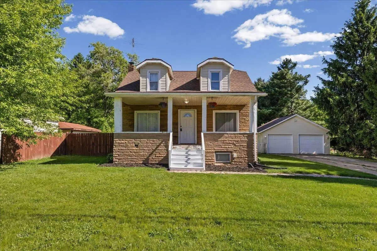 1049 Collier Road, Auburn Hills, MI 48326 - #1