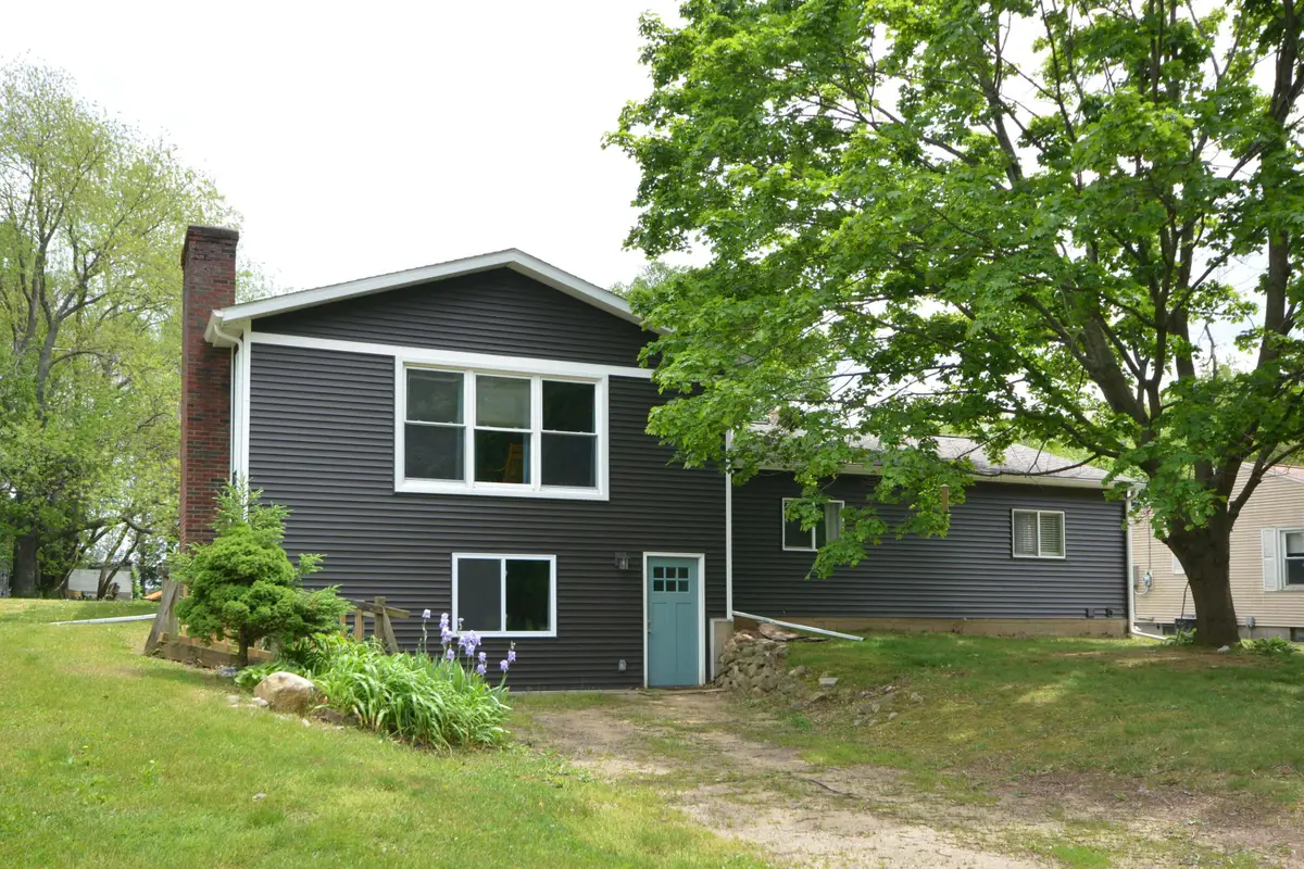 12511 S 18th Street, Vicksburg, MI 49097 - #1