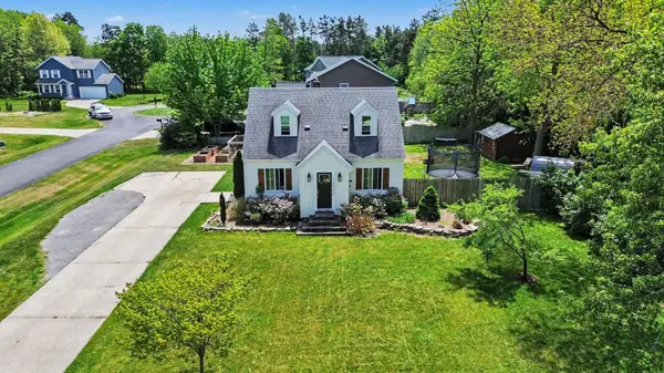 1222 W 32nd Street, Holland, MI 49423