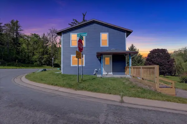 1387 E Riverside Drive, Ionia, MI 48846