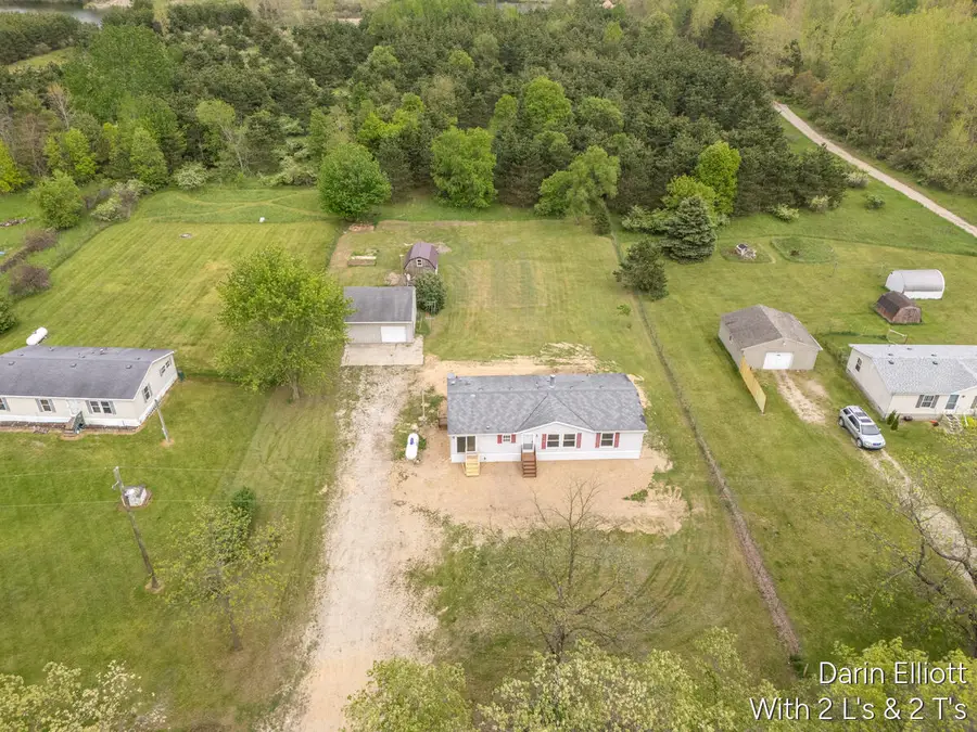 9203 S Castle Road, Sheridan, MI 48884 - #2