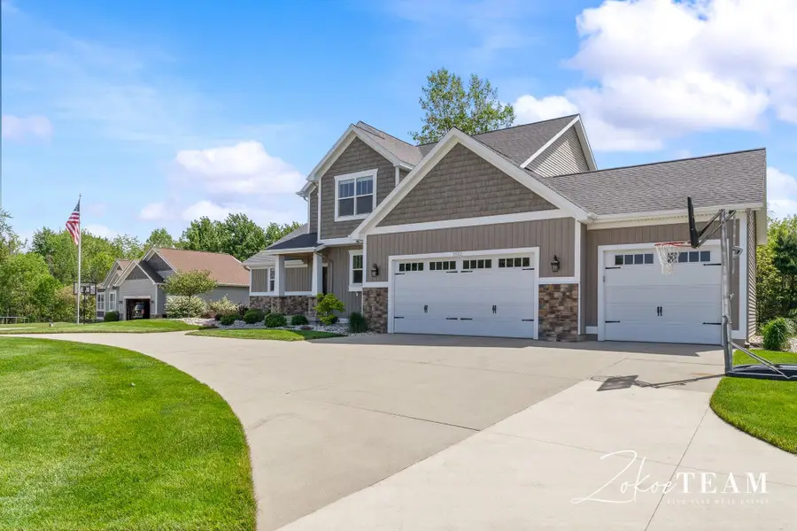 1922 Stratford Lane Nw, Walker, MI 49534 - #3