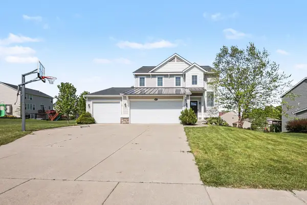 9477 Sunset Ridge Drive Ne, Rockford, MI 49341