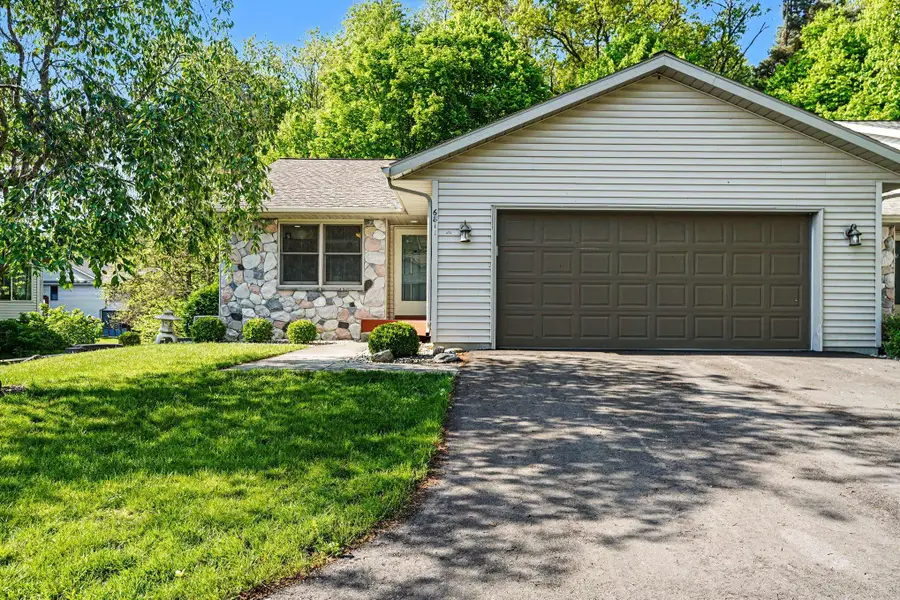 6811 Birdsong Avenue, Kalamazoo, MI 49009 - #2