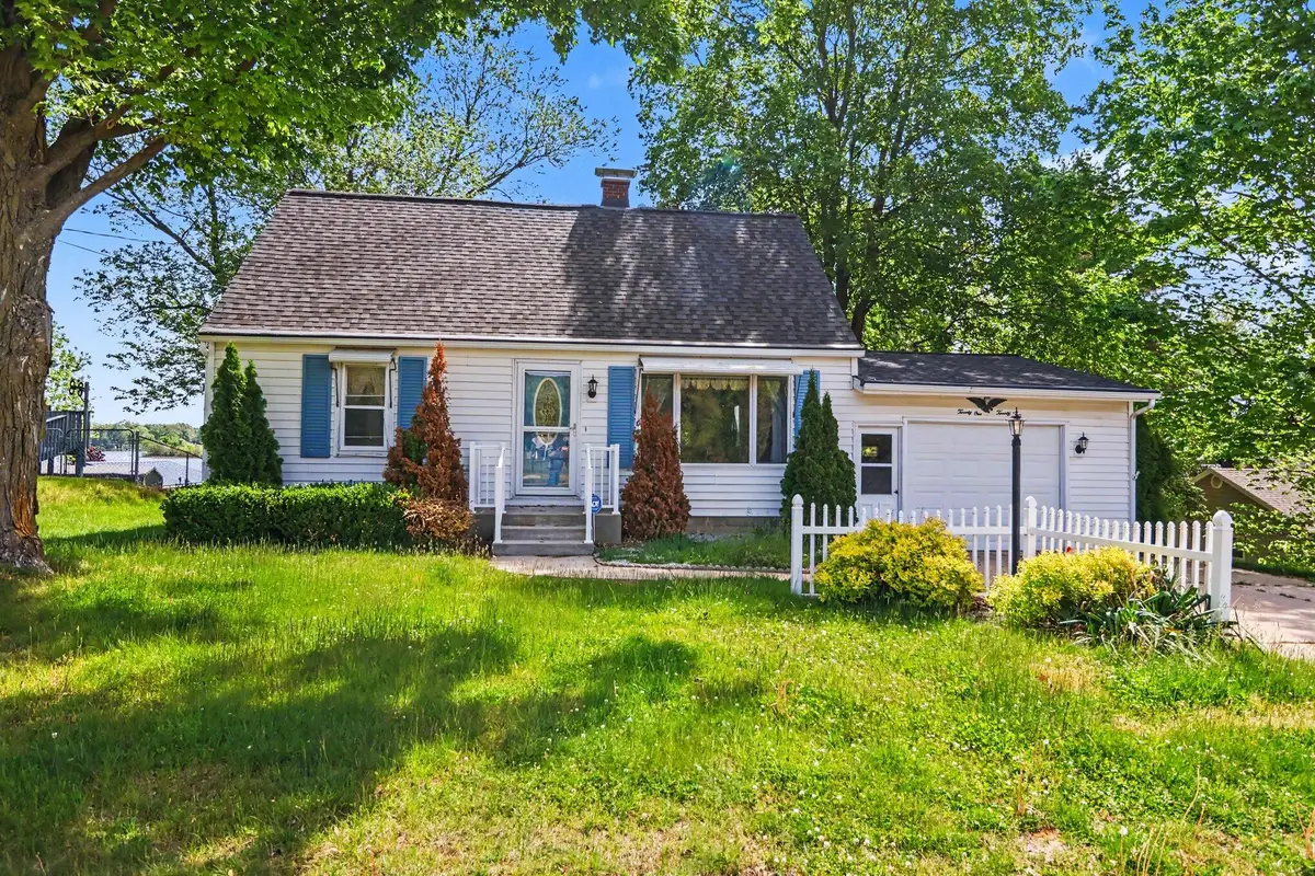 2122 N M-43 Highway, Hastings, MI 49058 - #1
