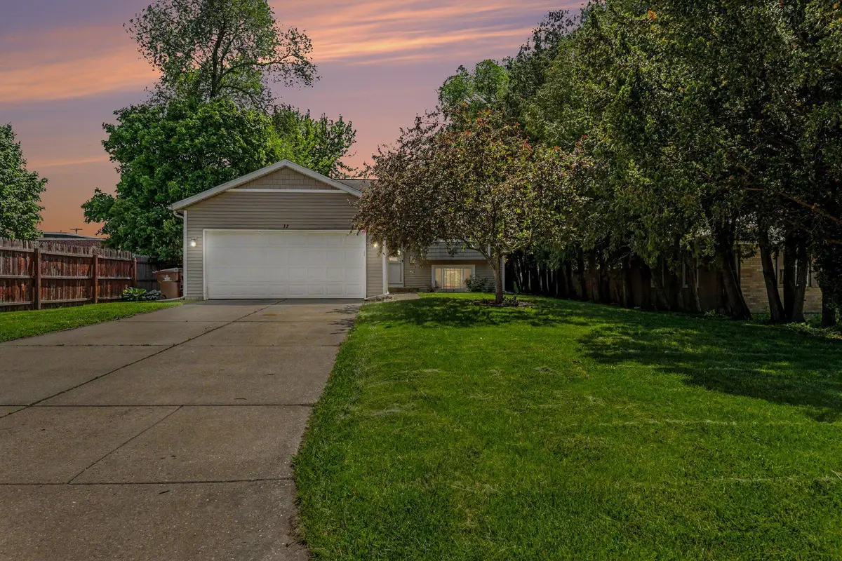 32 W Averill Street, Sparta, MI 49345 - #1