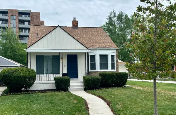 2360 Harvard Road, Berkley, MI 48072