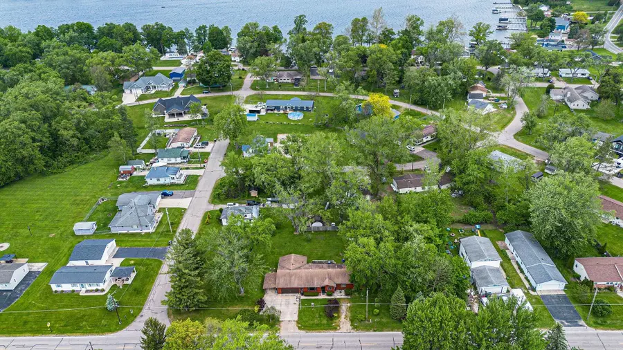 8223 Forest Beach Road, Watervliet, MI 49098 - #2