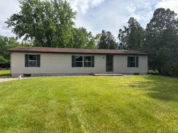 19797 S Metcalf, Edwardsburg, MI 49112
