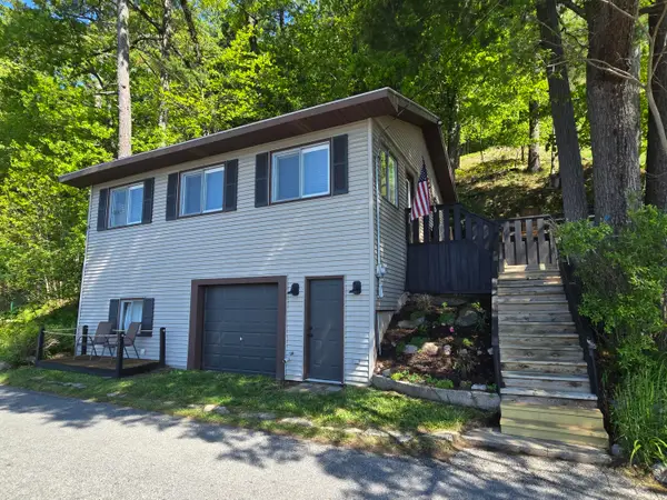 601 W Baldwin Lake Drive, Greenville, MI 48838