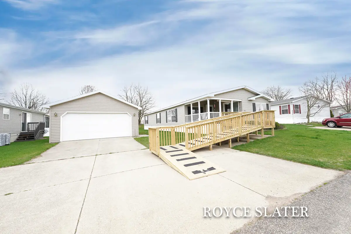 4001 E Wembley Lane, Kalamazoo, MI 49009 - #1